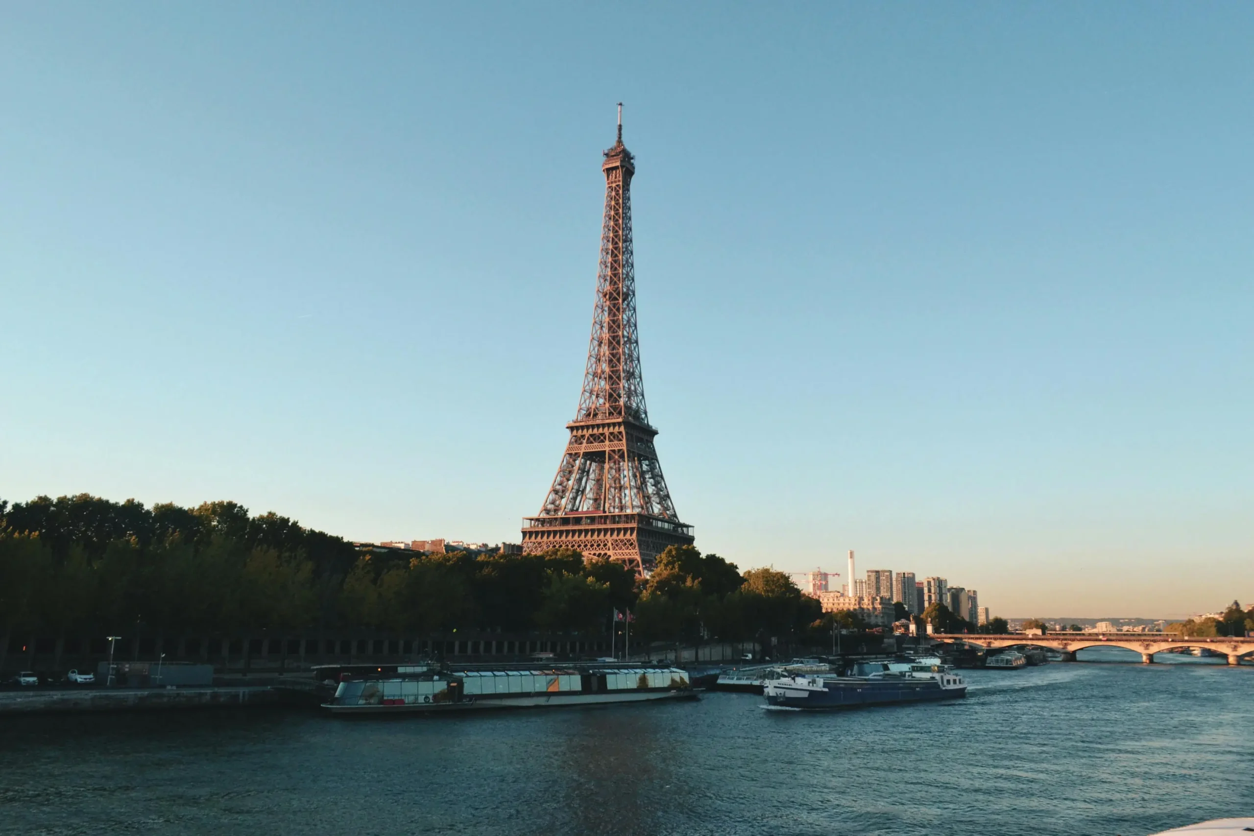 an image of the Eiffel Tower