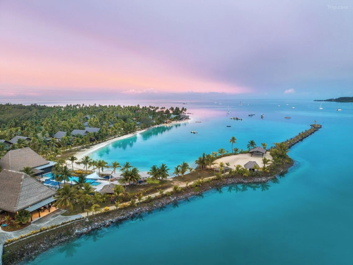 plantation-island-resort-in-mamanuca-fiji
